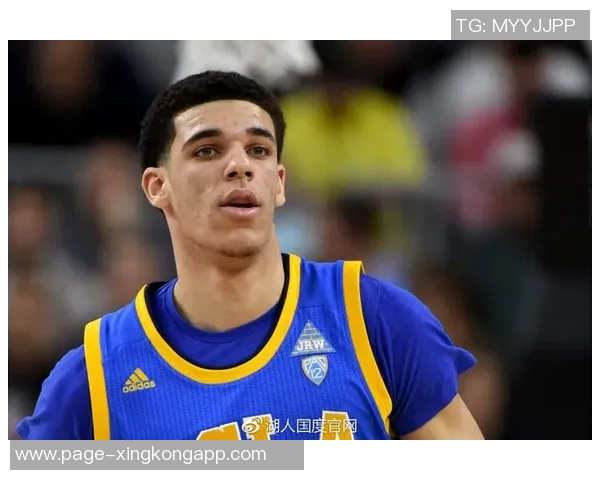 朗佐鲍尔在骑士训练营表现突出展现融入球队的潜力与决心 朗佐鲍尔在骑士训练营表现突出展现融入球队的潜力与决心