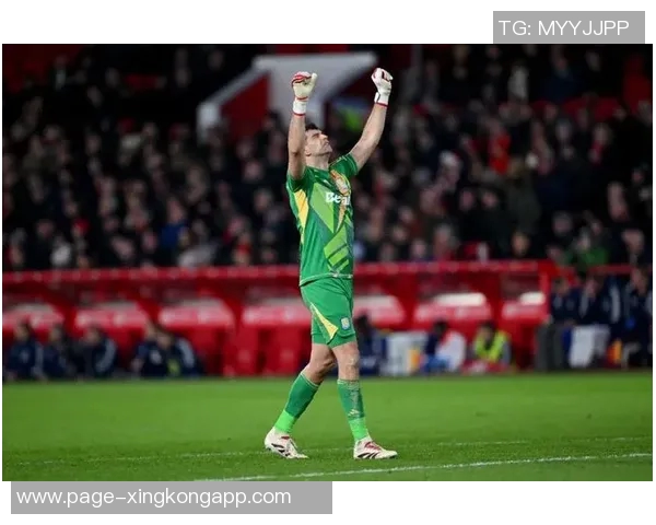 国米门将马丁内斯不幸撞死闯入车道老人事件引发关注