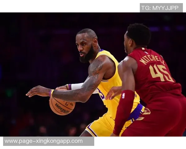 老詹东契奇接连受伤岁月无情显现詹姆斯状态下滑的无奈与挑战